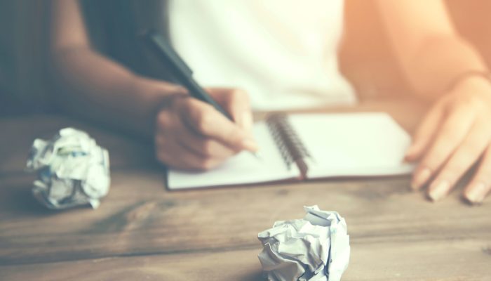 文学は「誰の」役に立つのか？AI時代に見えてきた表現の意味 – 歩きながら考える vol.107