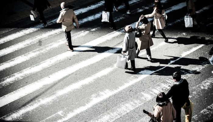 京都の飲み屋で考えた、「外国人が土地を買う」話と排外主義の心理学 – 歩きながら考える vol.160