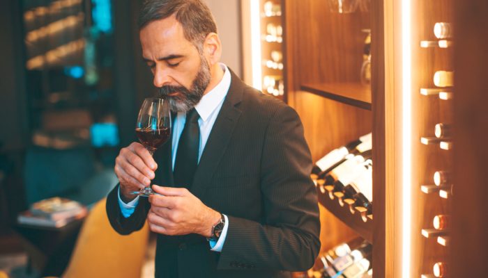 日本酒の美味しさは、文化を超えて伝わるか？ ── 酒碗とワイングラスから考える – 歩きながら考える vol.223